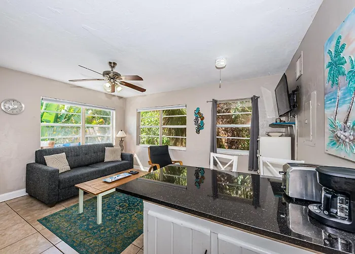 Tropical Blue Water Beachside 7 * Clearwater Beach