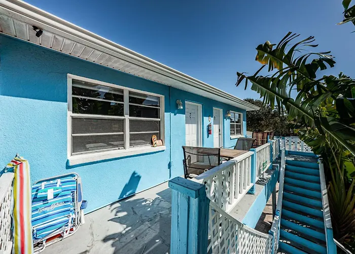 Tropical Blue Water Beachside 7 Apartment Clearwater Beach